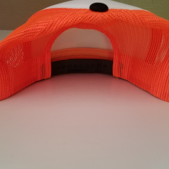 Big Grove SQUEEZE Trucker Hat - Picture 3 of 7